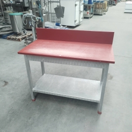 Ertalon table 